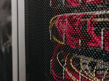 Kabel und Leitungen